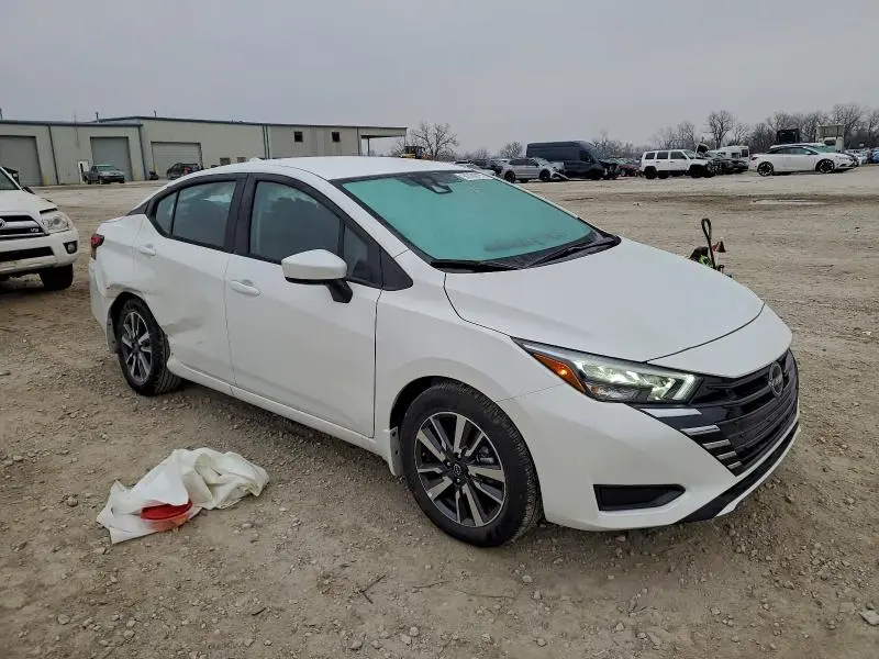 2025 NISSAN VERSA SV  