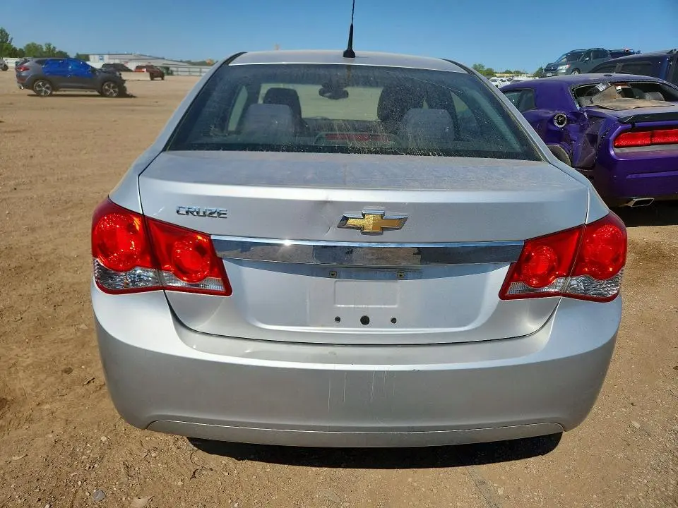 2014 CHEVROLET CRUZE LS  