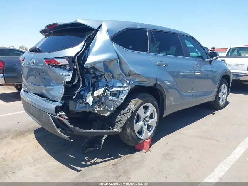 2023 TOYOTA HIGHLANDER HYBRID LE