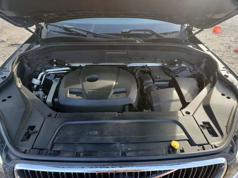 2016 VOLVO XC90 T6  