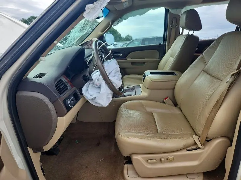 2013 CHEVROLET SUBURBAN C1500 LTZ  