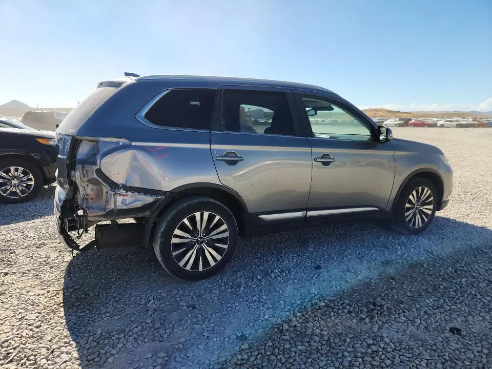 2020 MITSUBISHI OUTLANDER SE  