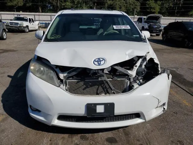 2012 TOYOTA SIENNA XLE  