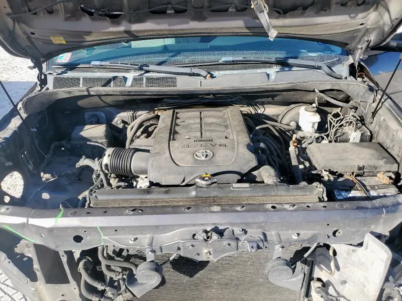 2013 TOYOTA TUNDRA CREWMAX SR5  