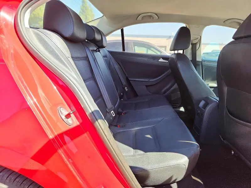 2014 VOLKSWAGEN JETTA SE  
