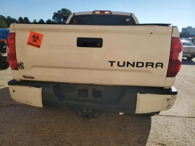 2018 TOYOTA TUNDRA CREWMAX SR5  