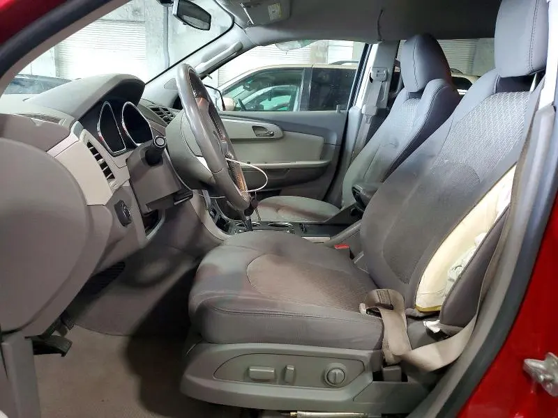 2012 CHEVROLET TRAVERSE LT  