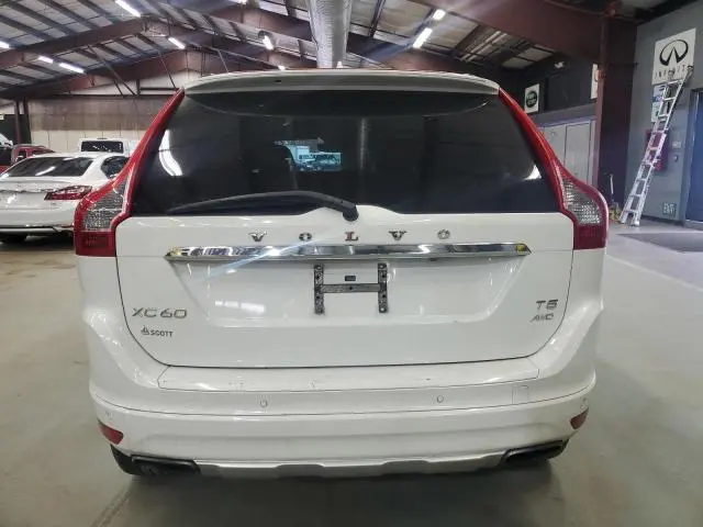 2015 VOLVO XC60 T5 PREMIER  