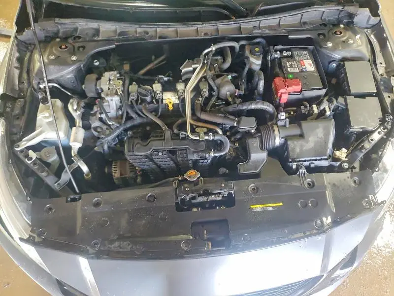 2022 NISSAN ALTIMA SR  