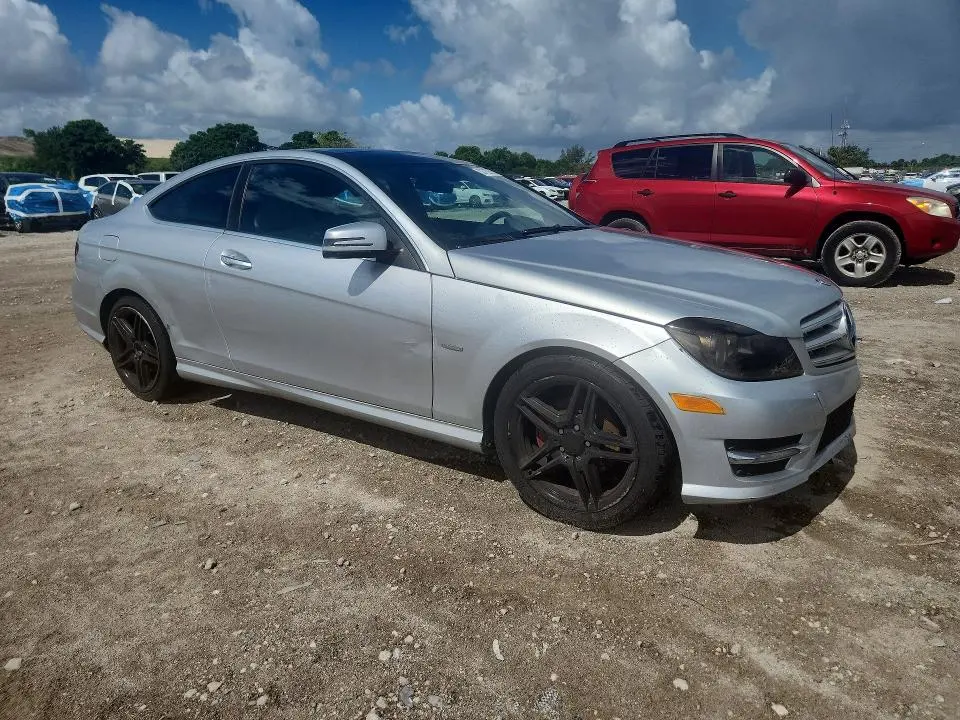 2012 MERCEDES-BENZ C 250  