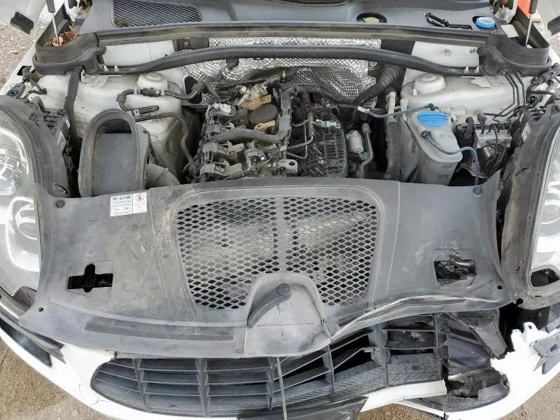 2018 PORSCHE MACAN SPORTS EDITION