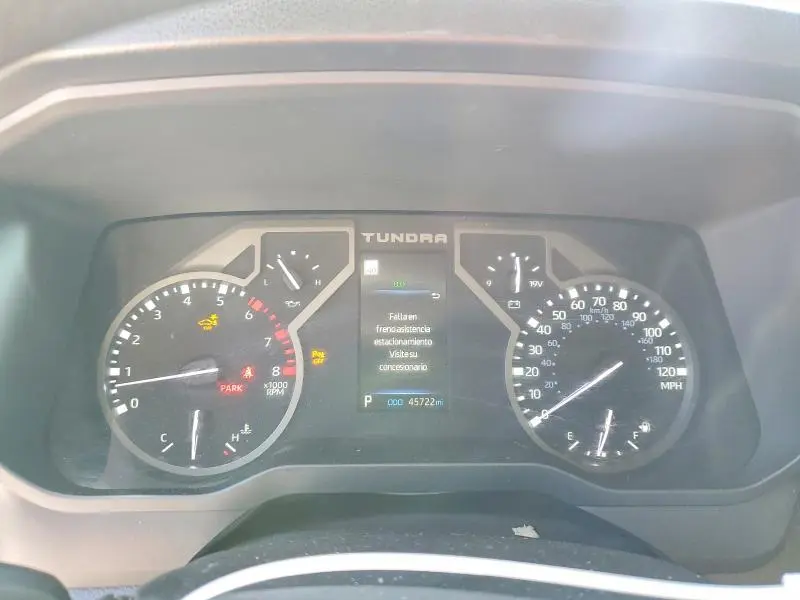 2022 TOYOTA TUNDRA SR5  