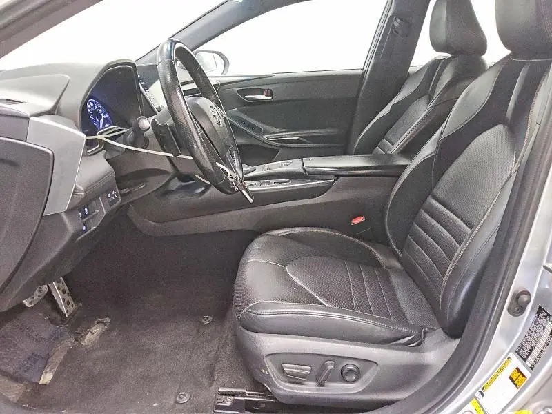 2019 TOYOTA AVALON XSE  
