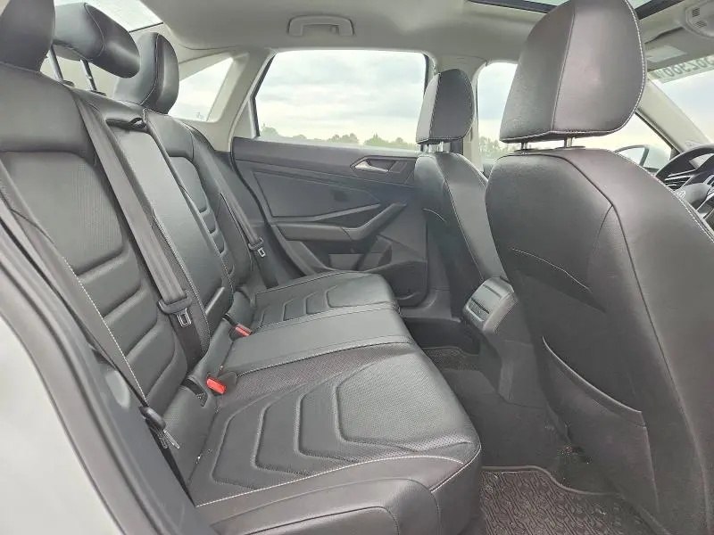 2022 VOLKSWAGEN JETTA SEL  
