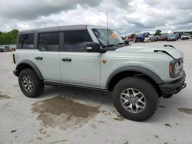 2022 FORD BRONCO BASE  