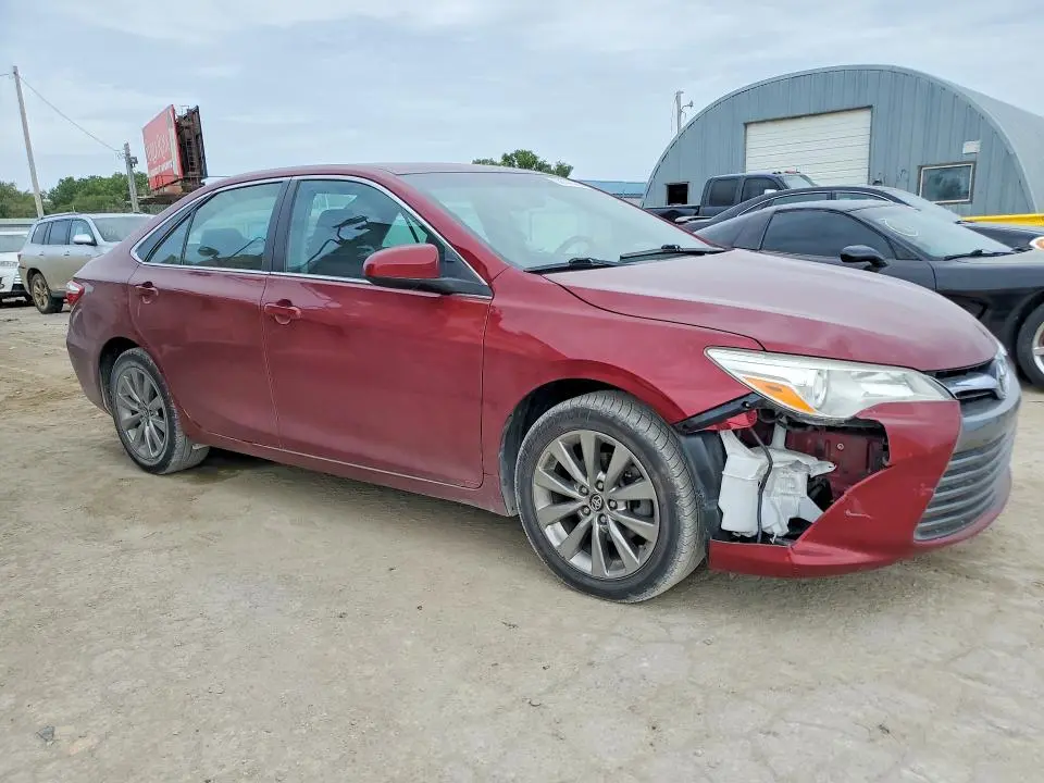 2017 TOYOTA CAMRY XLE  