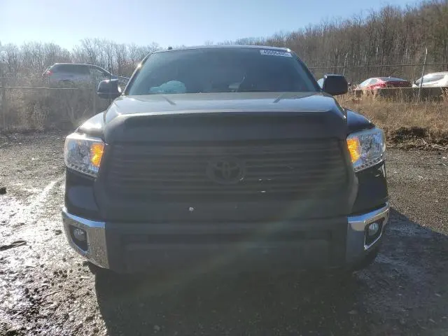 2017 TOYOTA TUNDRA CREWMAX LIMITED  