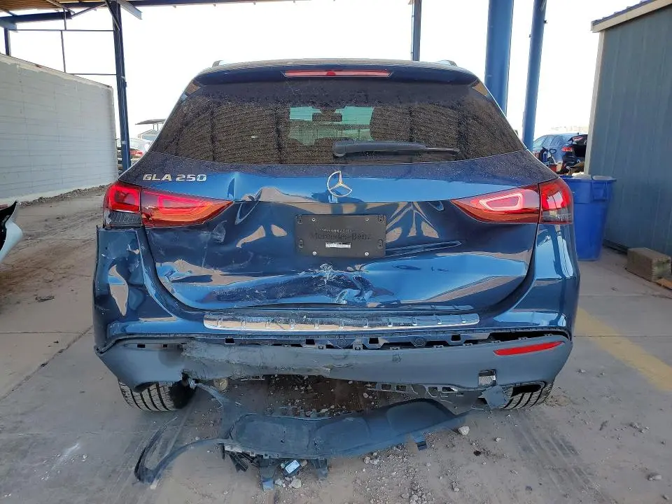 2021 MERCEDES-BENZ GLA 250  