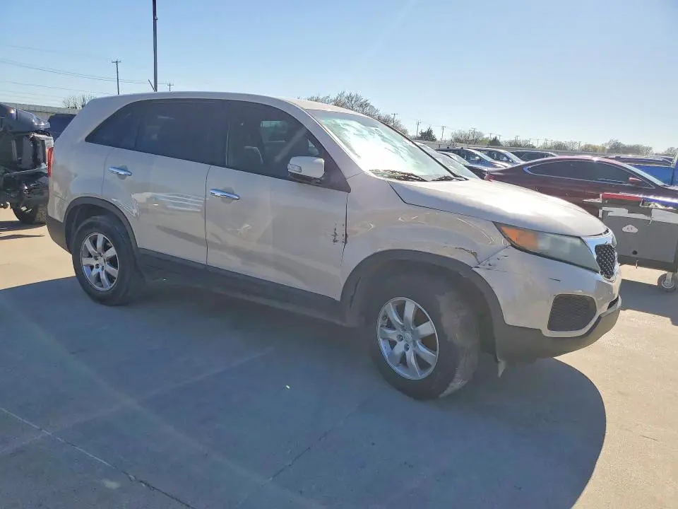 2011 KIA SORENTO LX  