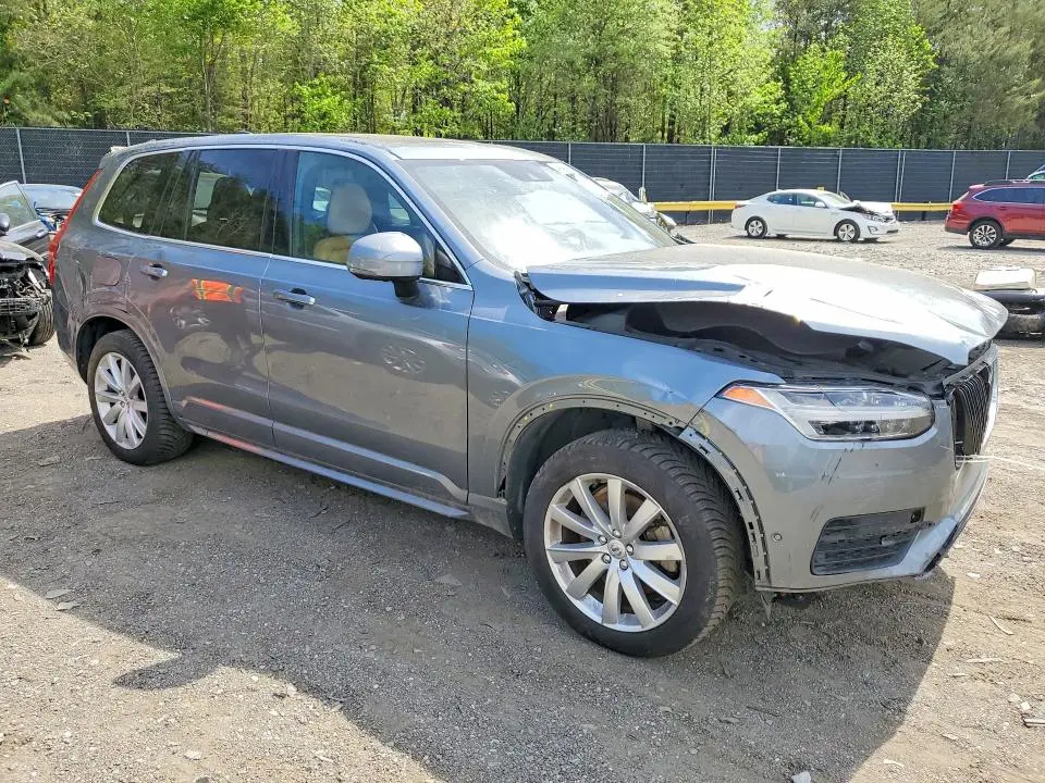 2018 VOLVO XC90 T6  