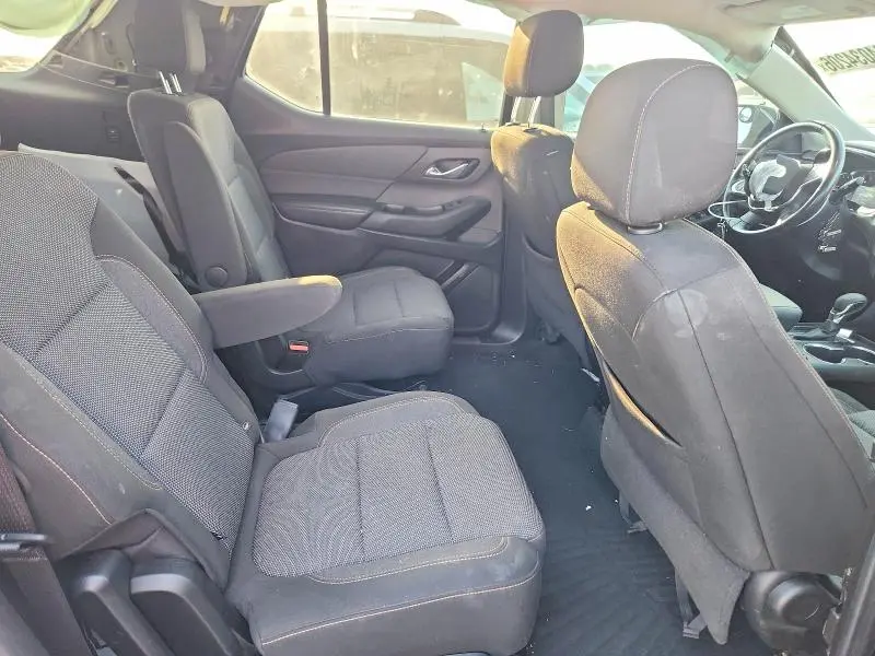 2021 CHEVROLET TRAVERSE LT  