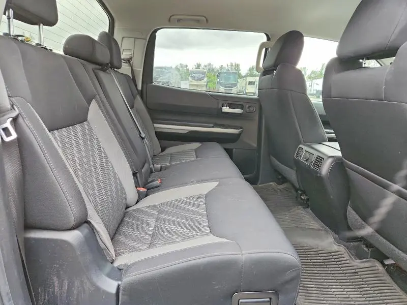 2019 TOYOTA TUNDRA SR5  
