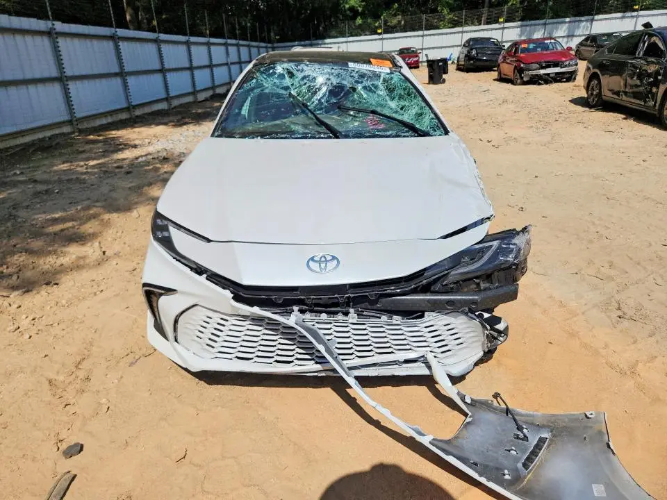 2025 TOYOTA CAMRY XSE  