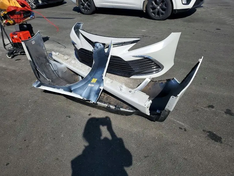 2023 TOYOTA CAMRY XLE  