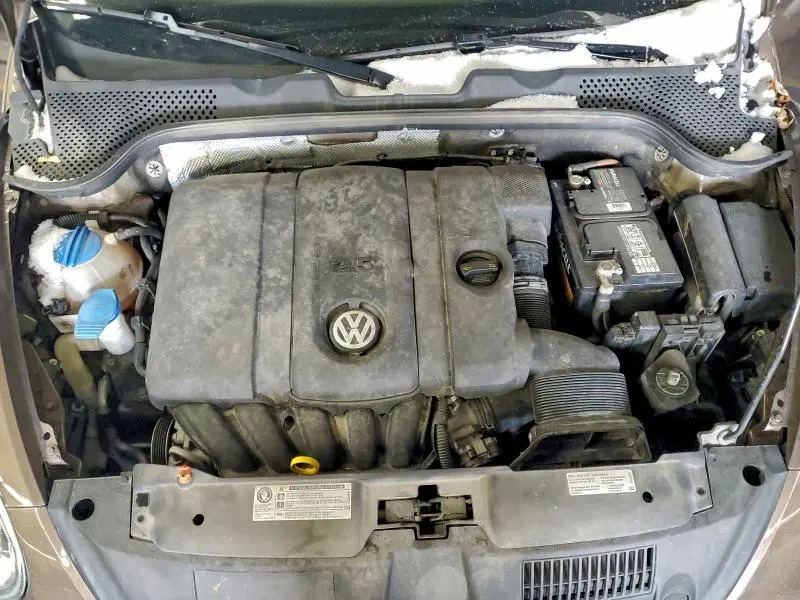2013 VOLKSWAGEN BEETLE   