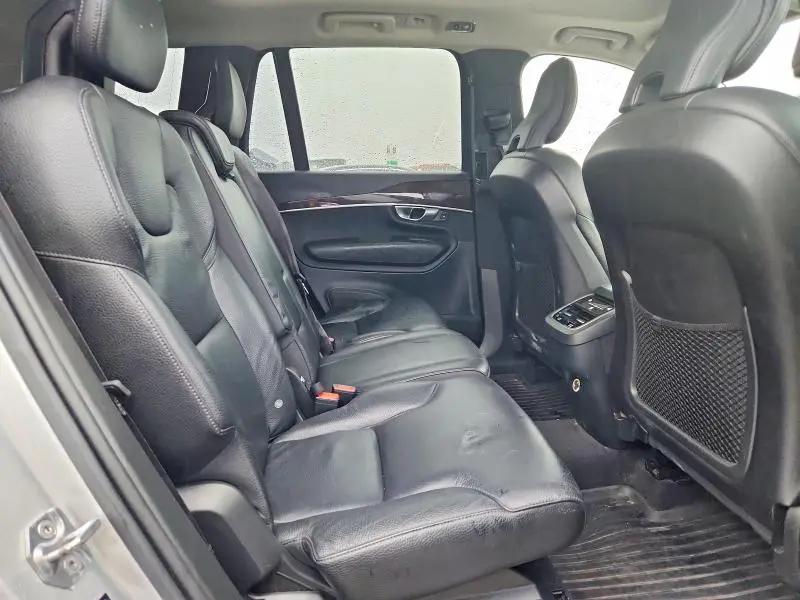 2019 VOLVO XC90 T6 MOMENTUM  