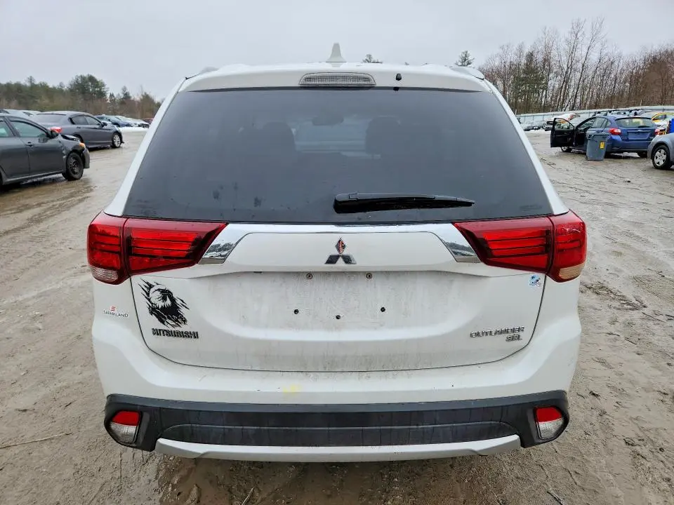 2017 MITSUBISHI OUTLANDER SE  