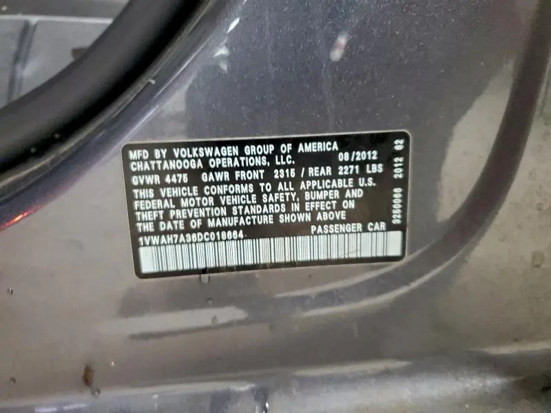 2013 VOLKSWAGEN PASSAT S  