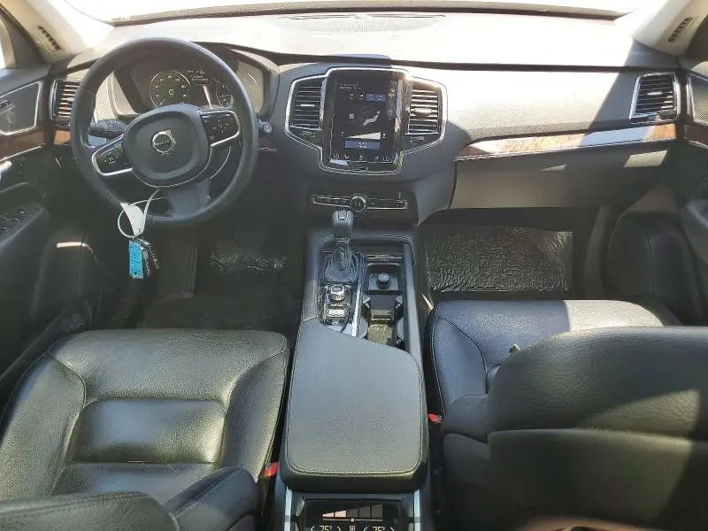 2016 VOLVO XC90 T6  