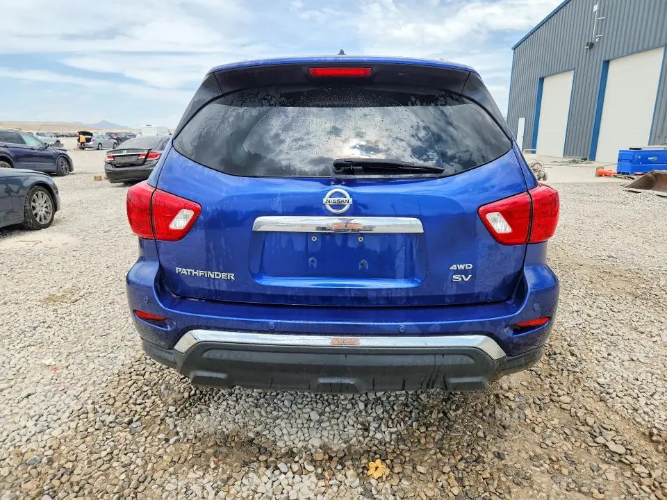 2018 NISSAN PATHFINDER SV  