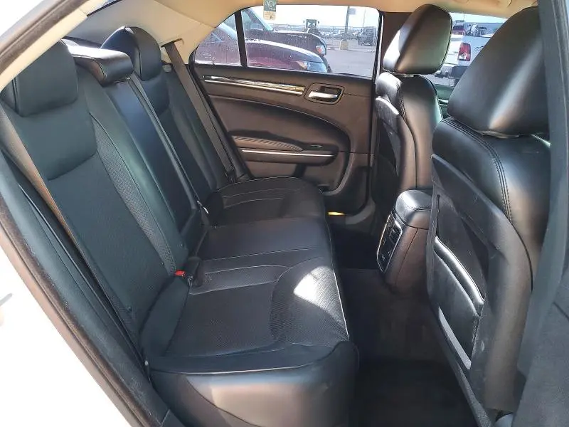 2018 CHRYSLER 300 LIMITED  