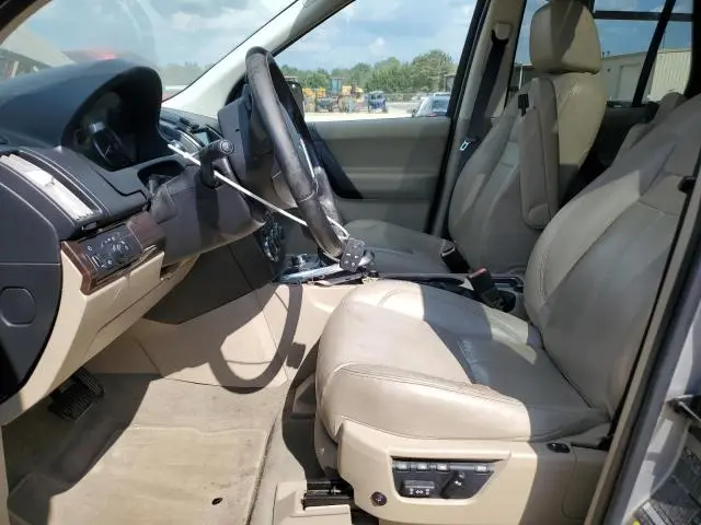 2011 LAND ROVER LR2 HSE LUXURY  