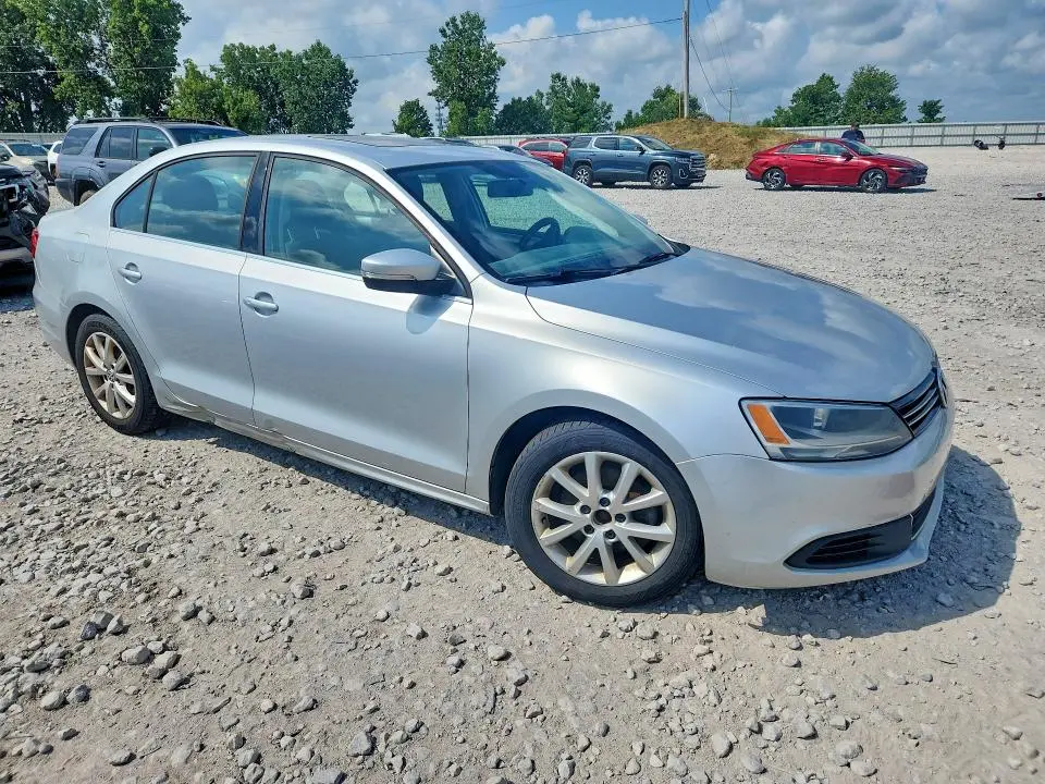 2014 VOLKSWAGEN JETTA SE  