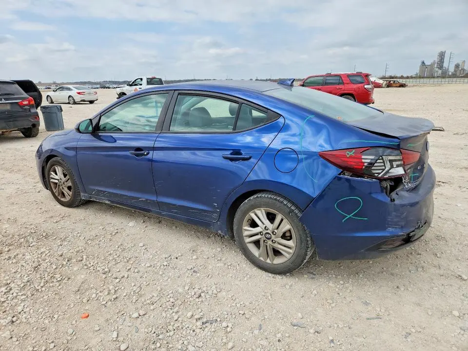 2020 HYUNDAI ELANTRA SEL  