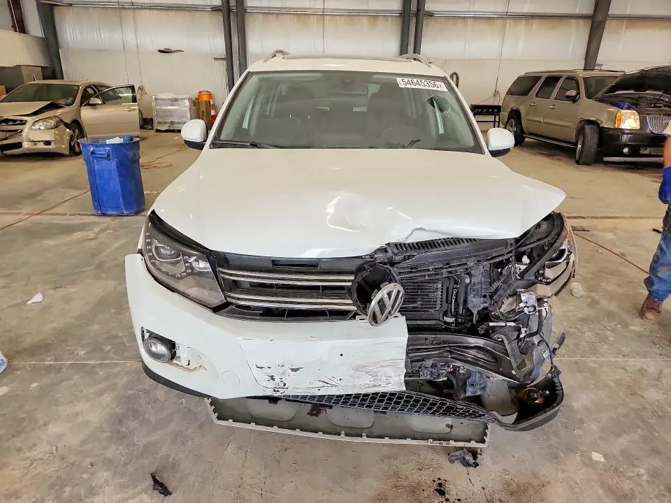 2016 VOLKSWAGEN TIGUAN S  
