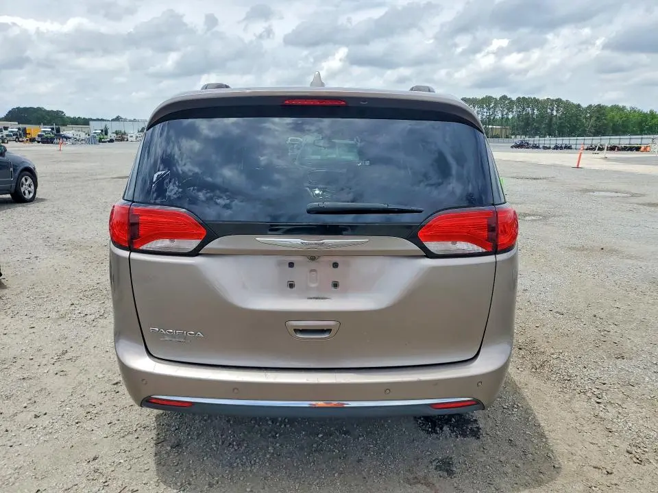 2017 CHRYSLER PACIFICA TOURING L  