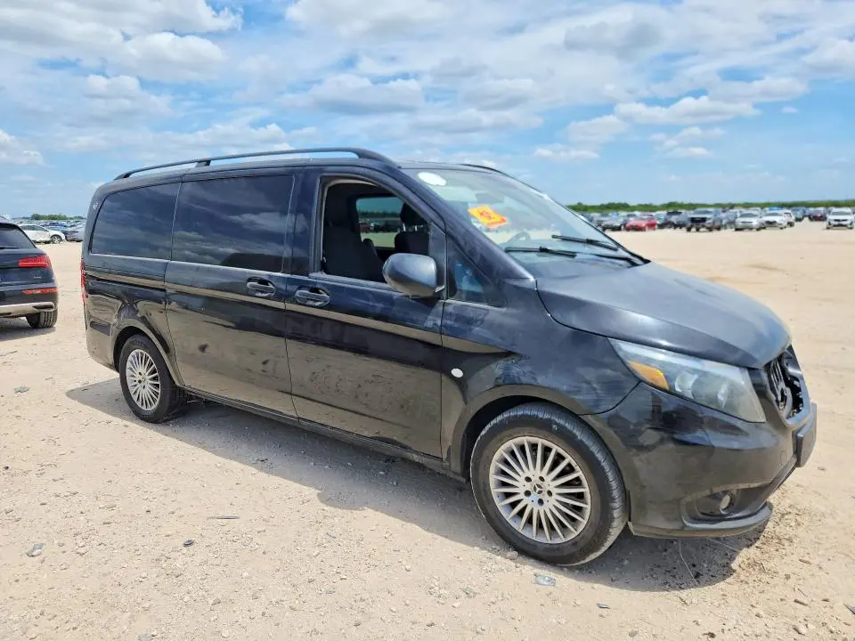 2019 MERCEDES-BENZ METRIS   
