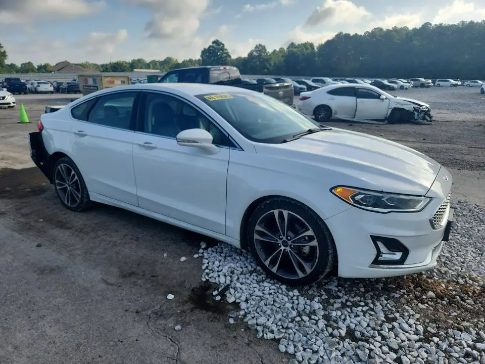 2019 FORD FUSION TITANIUM  