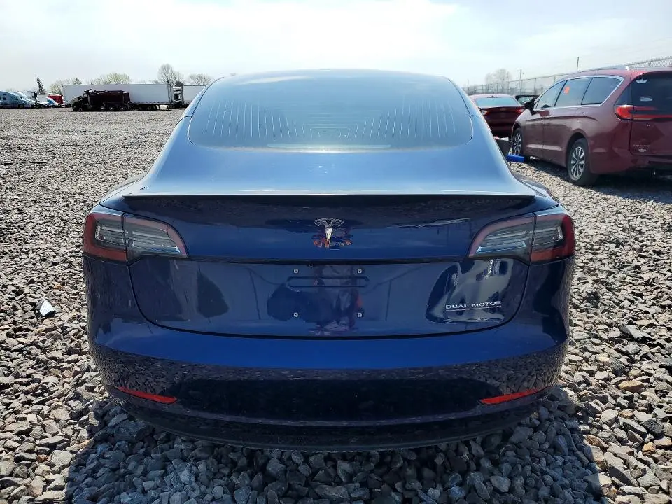 2018 TESLA MODEL 3   