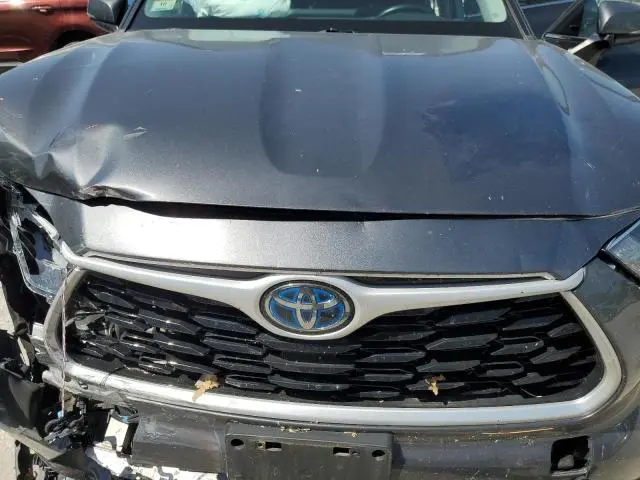 2021 TOYOTA HIGHLANDER HYBRID XLE  