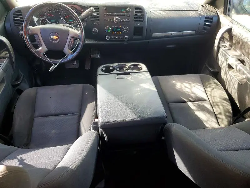 2011 CHEVROLET SILVERADO K1500 LT  