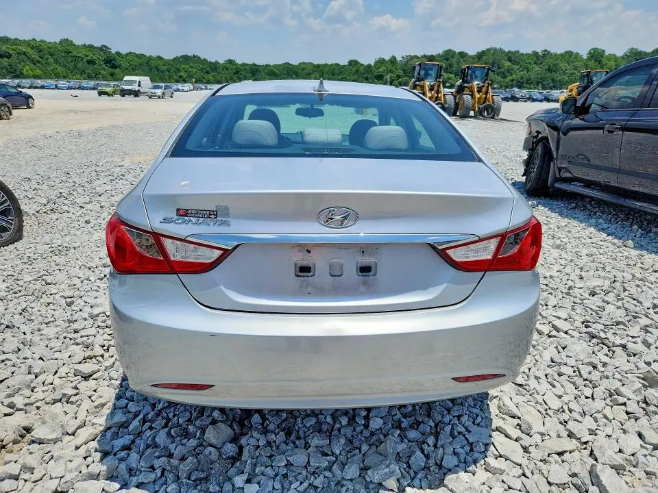 2013 HYUNDAI SONATA GLS  