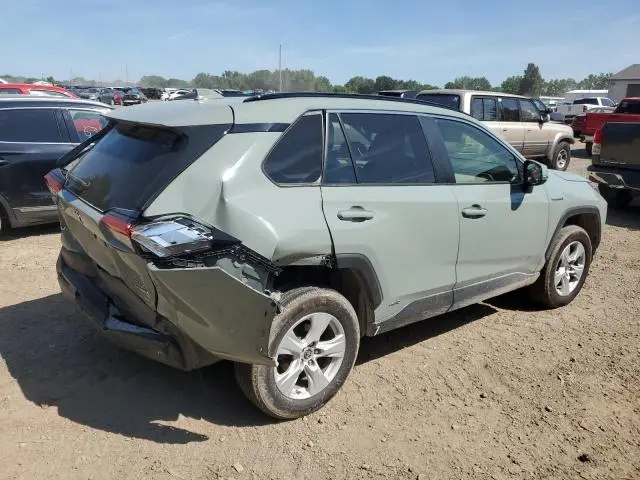 2019 TOYOTA RAV4 XLE  