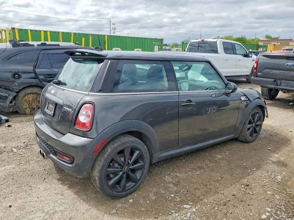 2011 MINI COOPER S  
