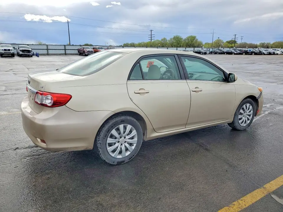 2013 TOYOTA COROLLA   