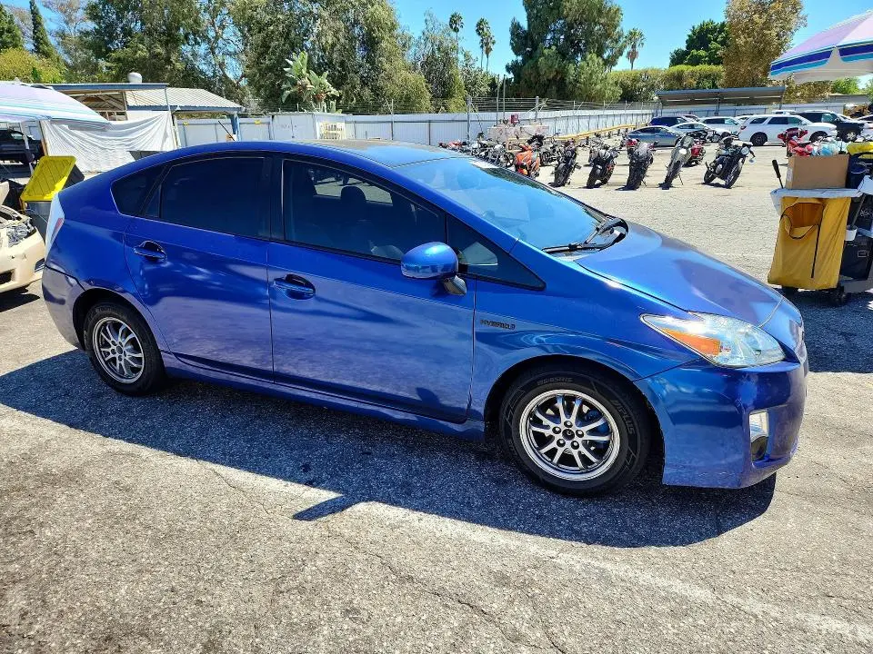 2010 TOYOTA PRIUS II  